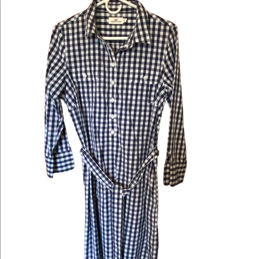 Vineyard vines shirt dress. Never worn. Perfect for any occasion!